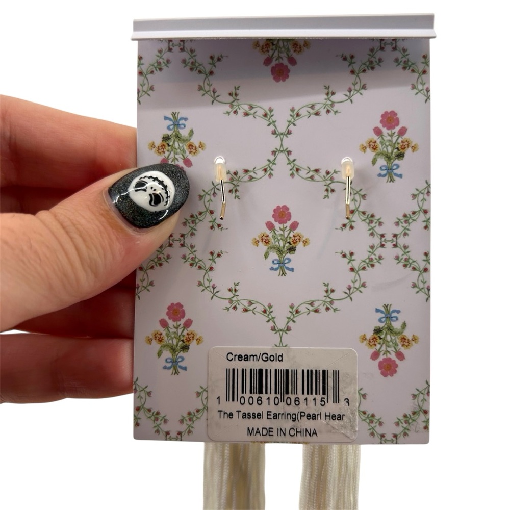 NEW Hill House The Tassel Earrings Pearl Heart in Cream / Gold - Picture 7 of 8
